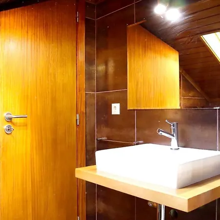 4 Bedrooms With View Private Pool And Enclosed Garden At * Pandoses