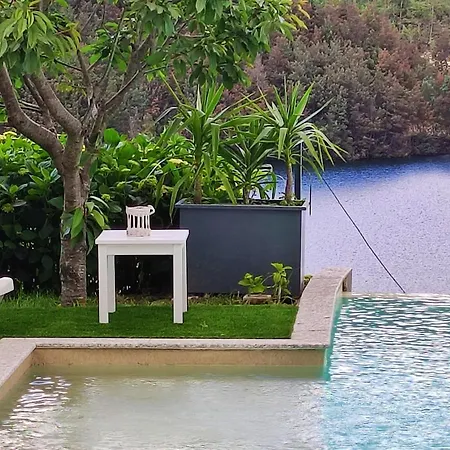 4 Bedrooms With View Private Pool And Enclosed Garden At